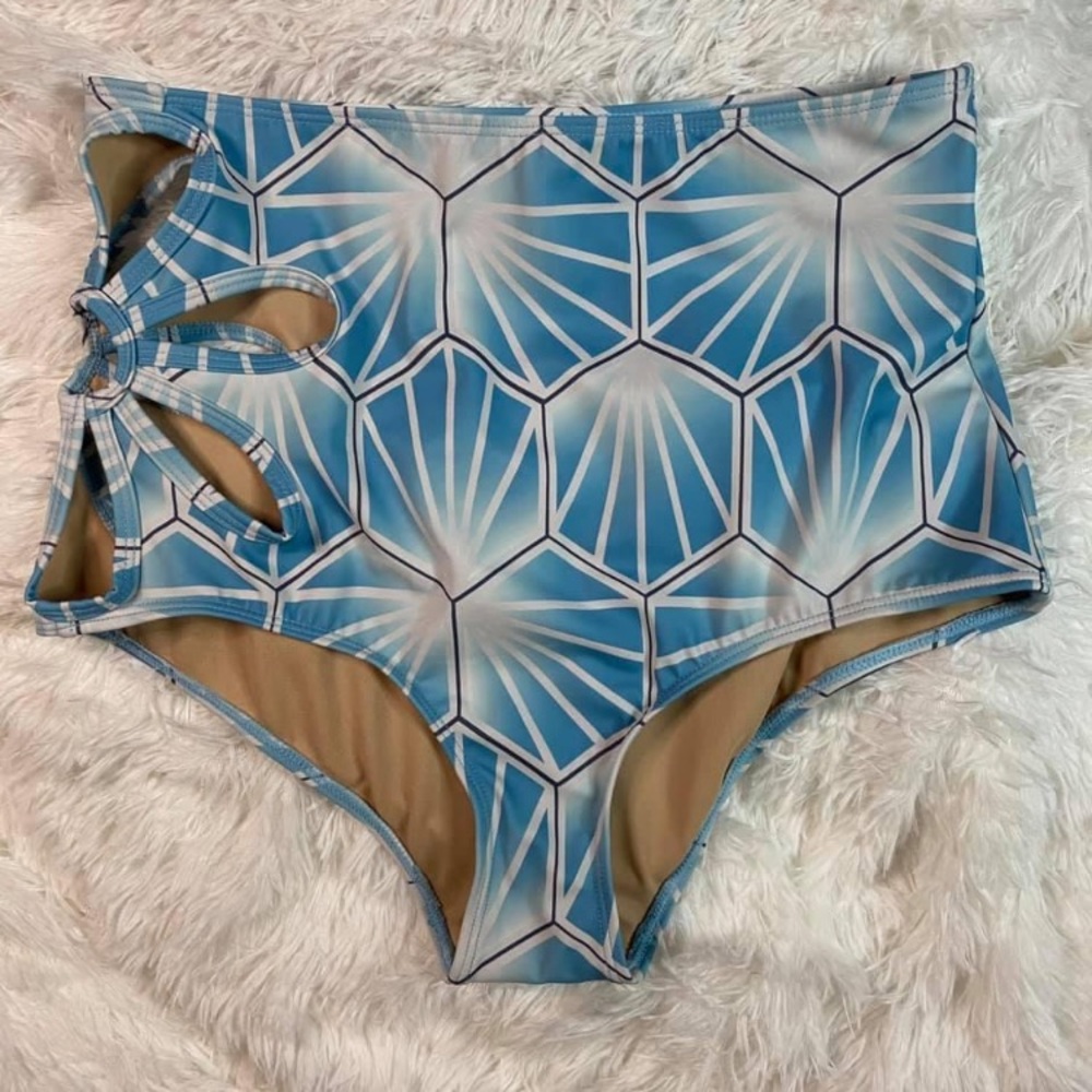 Size M KJ blue tie cut out